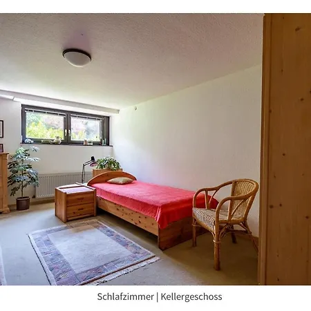 Cozy Basement Guest In Quietness Accommodatie bij particulieren